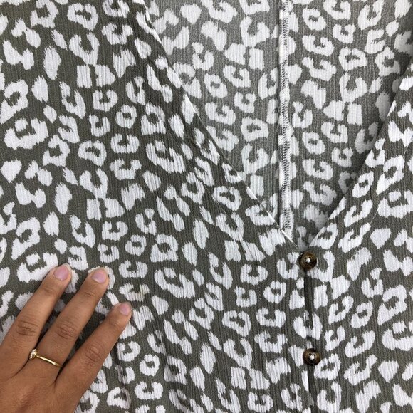 George Women's Grey abstract pattern Button $ Tie Front Dolman Blouse Size XL - Picture 13 of 16